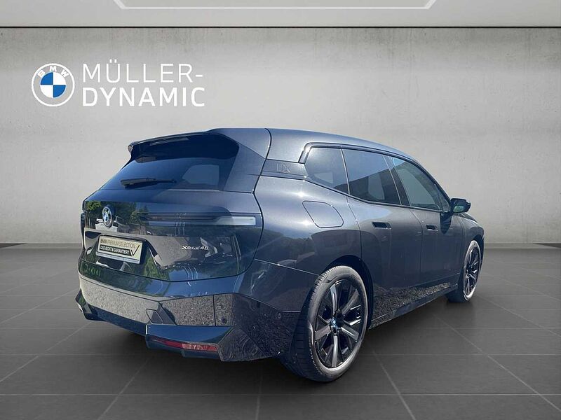 BMW iX xDrive40 AHK HUD HARMAN KARDON 360° KAMERA SH