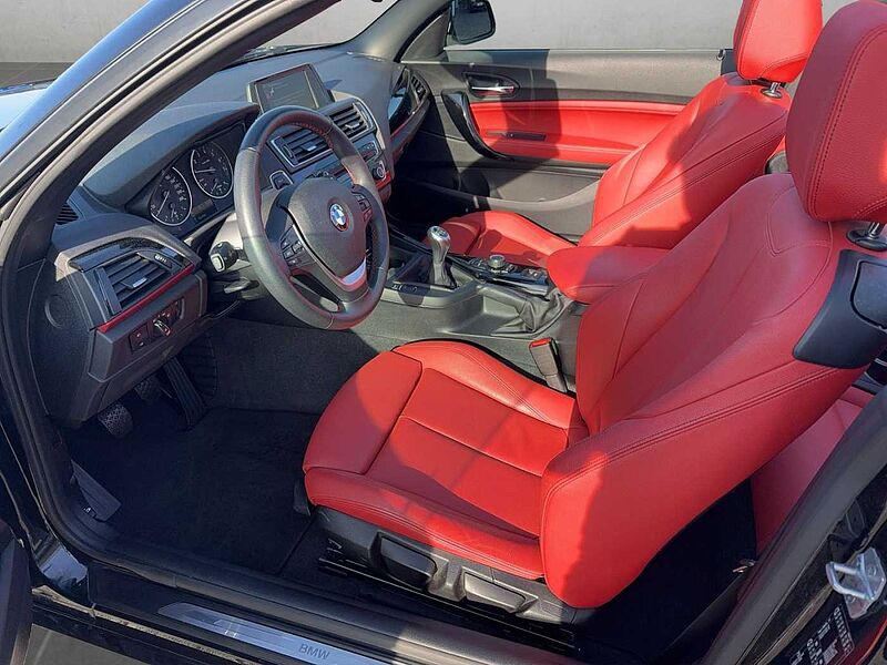 BMW 218 i CABRIO SPORT LINE XENON KLIMAAUTO PDC TEMPO