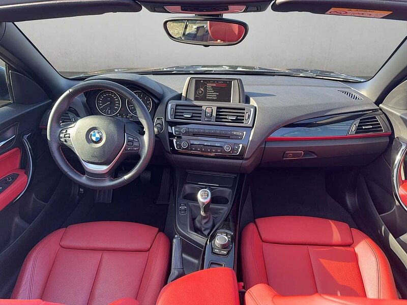 BMW 218 i CABRIO SPORT LINE XENON KLIMAAUTO PDC TEMPO