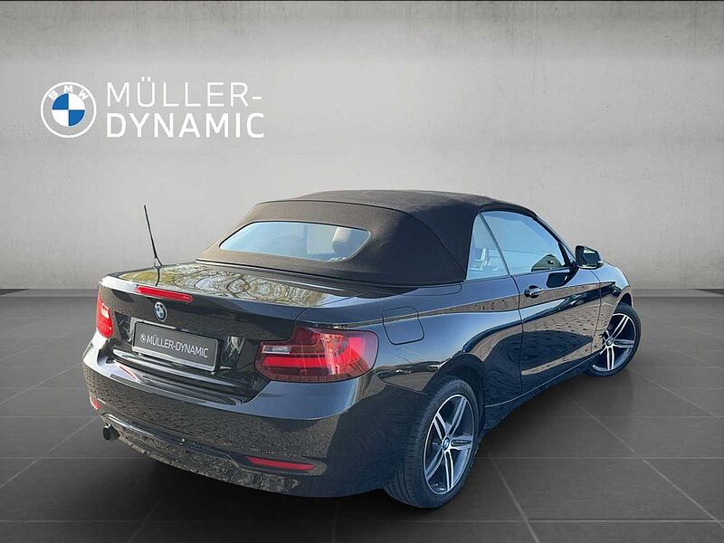 BMW 218 i CABRIO SPORT LINE XENON KLIMAAUTO PDC TEMPO