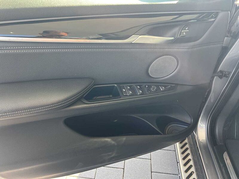 BMW X5 xDrive50i LED HUD AHK PANO HARMAN KARDON 360°