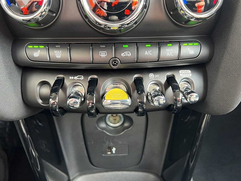 MINI COOPER SE HATCH LED TEMPOMAT NAVI SHZ