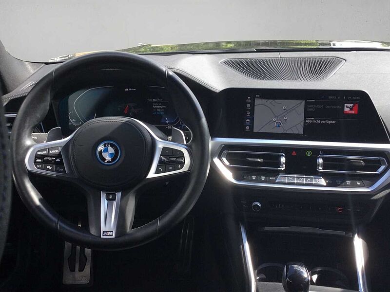 BMW 330 e LIMOUSINE M SPORT LASER HUD HIFI 360° KAMER
