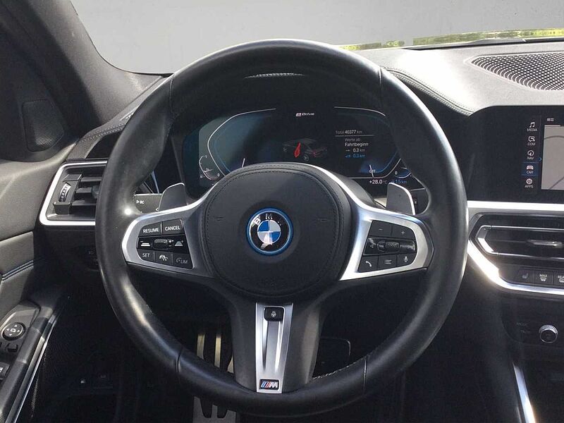 BMW 330 e LIMOUSINE M SPORT LASER HUD HIFI 360° KAMER