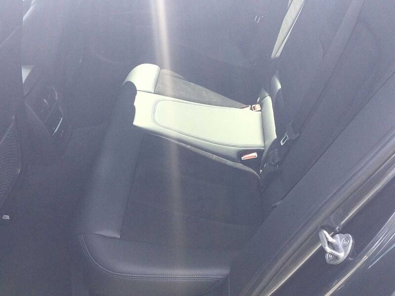 BMW 330 e LIMOUSINE M SPORT LASER HUD HIFI 360° KAMER
