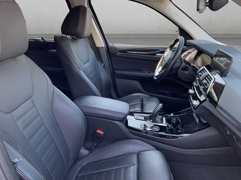 BMW X3 xDrive30d X LINE LED HUD AHK HIFI RÜCKFAHR SH