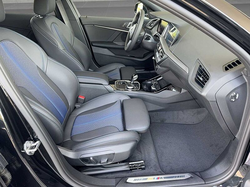 BMW 118 i M Sport LED HIFI HUD PDC SHZ AHK '18'