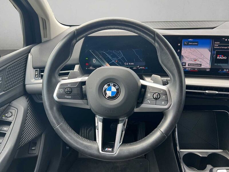 BMW 218 Active Tourer d ACTIVE TOURER AHK RÜCKFAHR DAB SHZ