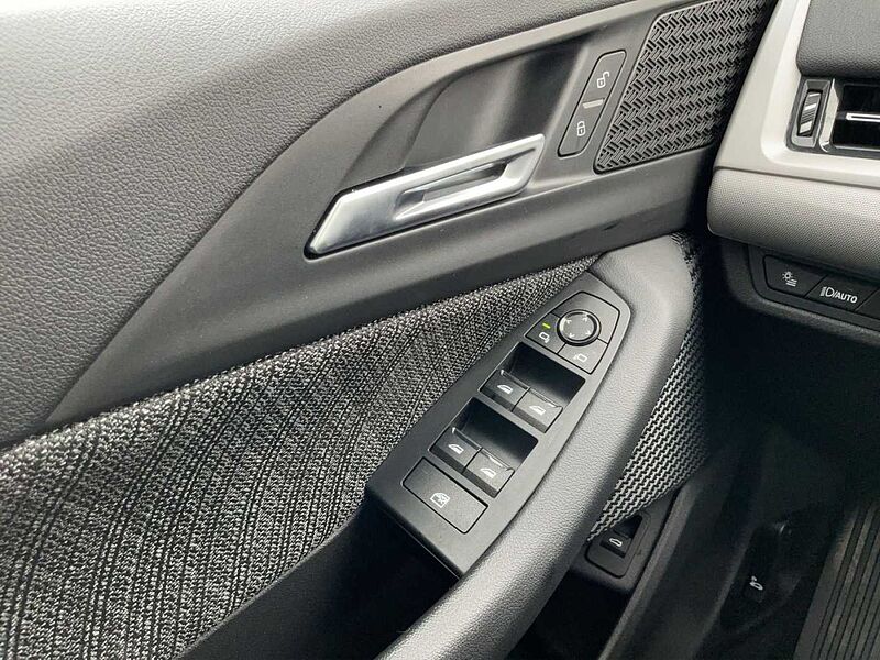 BMW 218 Active Tourer d ACTIVE TOURER RÜCKFAHR SHZ DAB