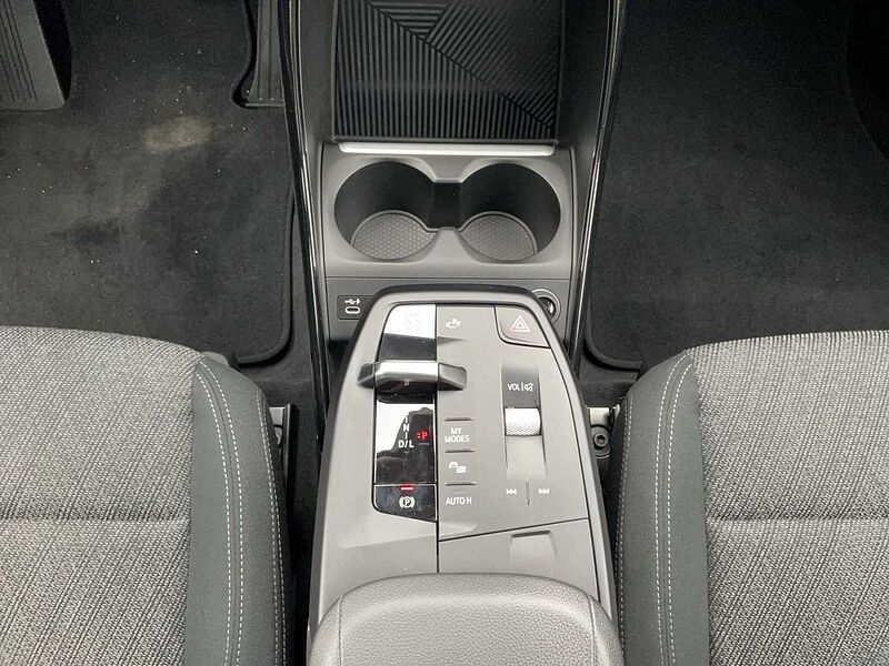 BMW 218 Active Tourer d ACTIVE TOURER RÜCKFAHR SHZ DAB