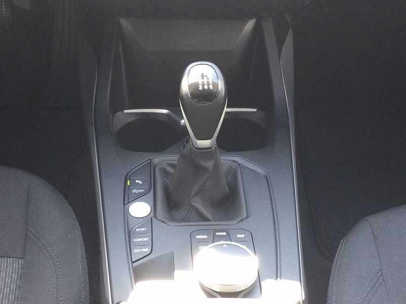 BMW 116 i ADVANATGE LED TEMPOMAT PDC SHZ DAB