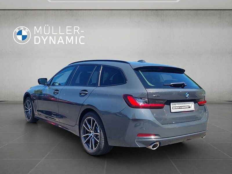 BMW 330 e xDrive DRIVING ASSIST KOMFORTZUG TEMPOMAT S