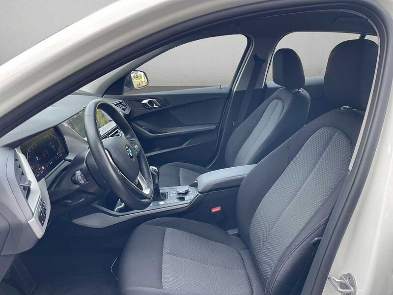BMW 116 i ADVANTAGE LED VIRT COCK PROF TEMPOMAT PDC S