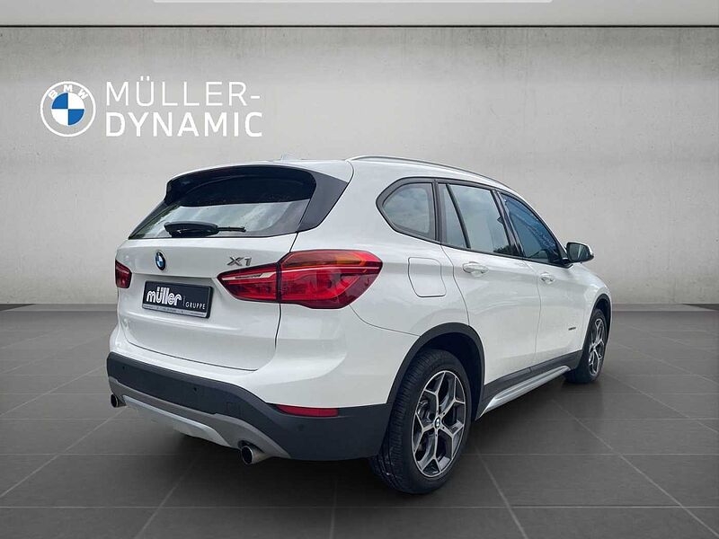 BMW X1 xDrive20d xLINE LED PDC TEMPOMAT