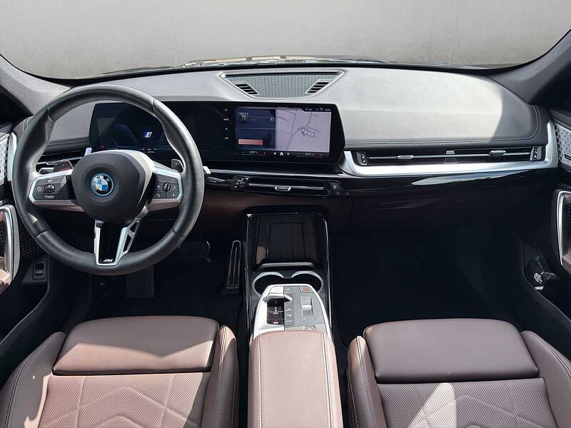 BMW X1 xDrive30e M SPORT LED AHK HARMAN KARDON RÜCKF