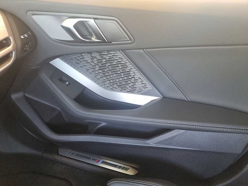 BMW 120 d M SPORT PRO LED HUD 360° KAMERA SHZ