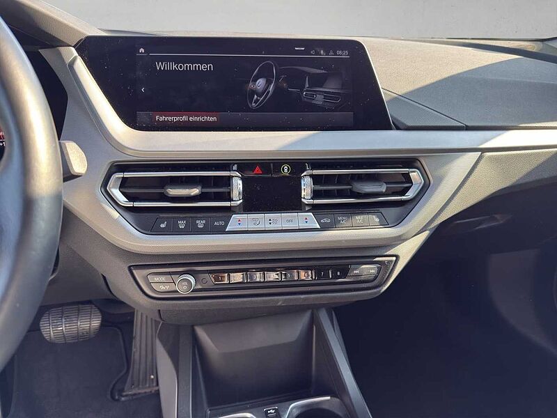 BMW 218 Gran Coupe i Gran Coupé Advantage DAB WLAN Tempomat Shz