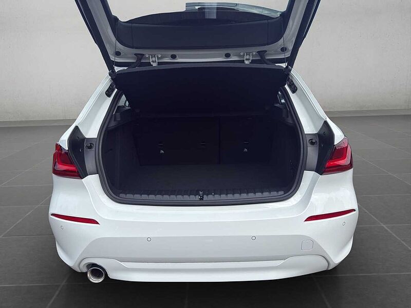 BMW 116 i ADVANTAGE LED TEMPOMAT PDC DAB SHZ