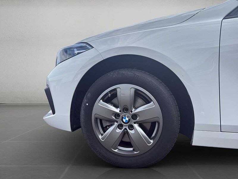 BMW 116 i ADVANTAGE LED TEMPOMAT PDC DAB SHZ