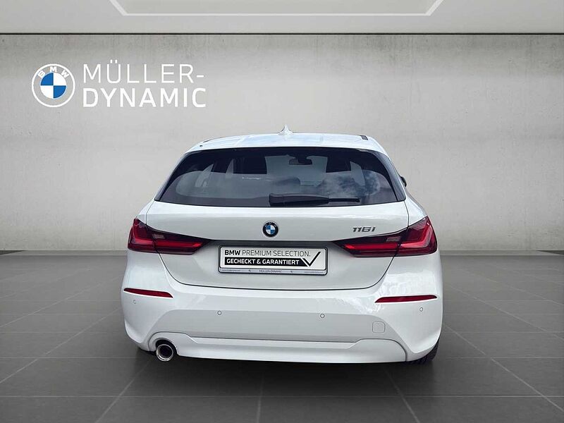 BMW 116 i ADVANTAGE LED TEMPOMAT PDC DAB SHZ