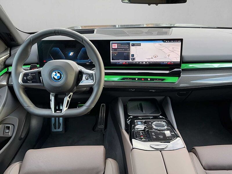 BMW i5 eDrive40 M SPORT PRO LED AHK PANO VIRT COCK P