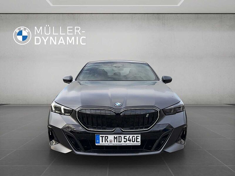 BMW i5 eDrive40 M SPORT PRO LED AHK PANO VIRT COCK P