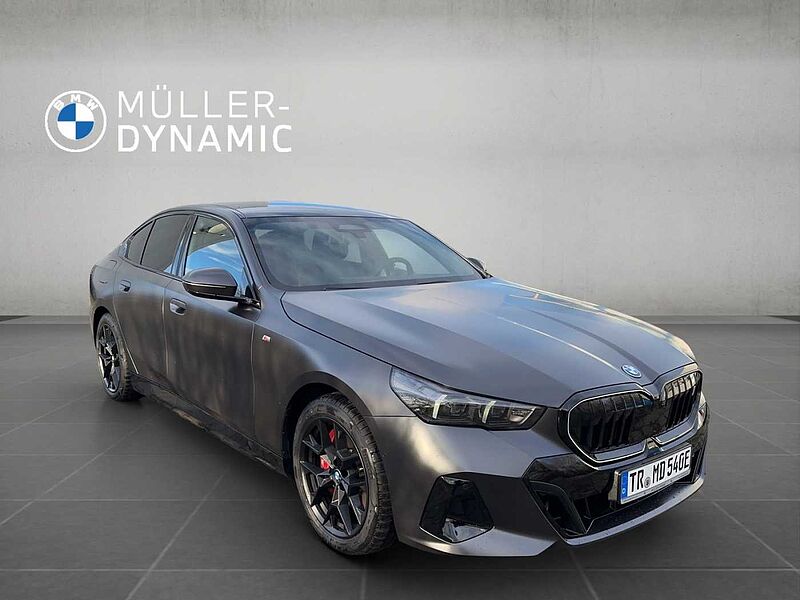BMW i5 eDrive40 M SPORT PRO LED AHK PANO VIRT COCK P