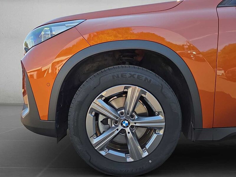 BMW X1 sDrive18i LED AHK RÜCKFAHR KOMFORTZUG SHZ DAB