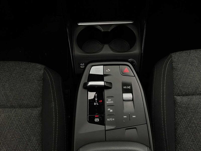 BMW 218 Active Tourer d ACTIVE TOURER RÜCKFAHR SHZ DAB