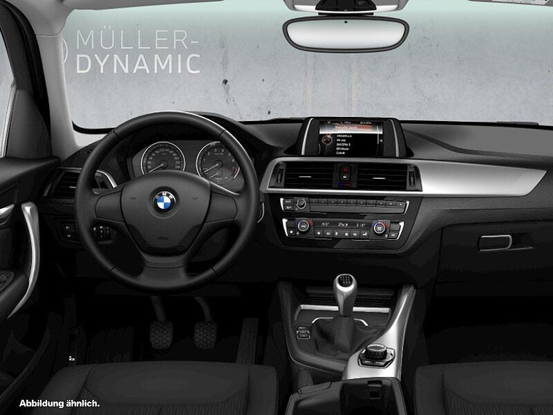 BMW 118 i ADVANATGE LED PDC NAVI SHZ