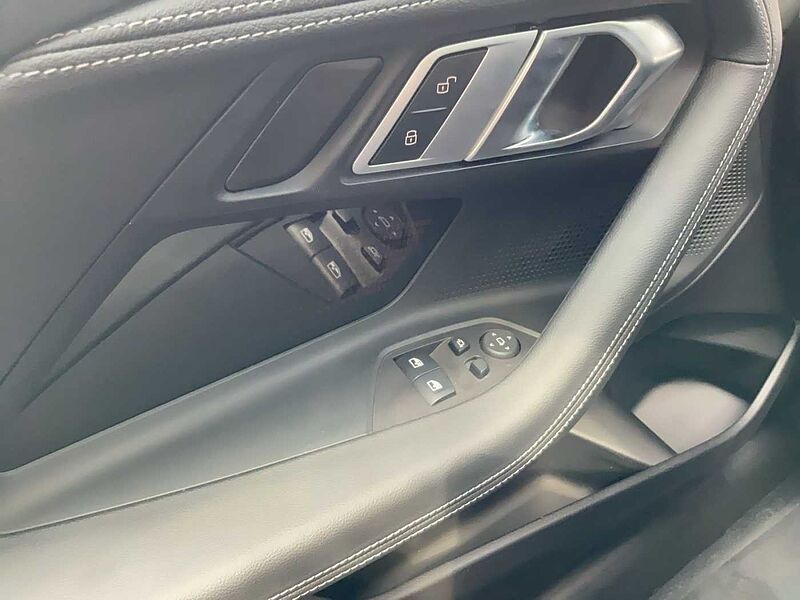 BMW 220 i COUPÈ M SPORT LED HIFI RÜCKFAHR KOMFORTZUG