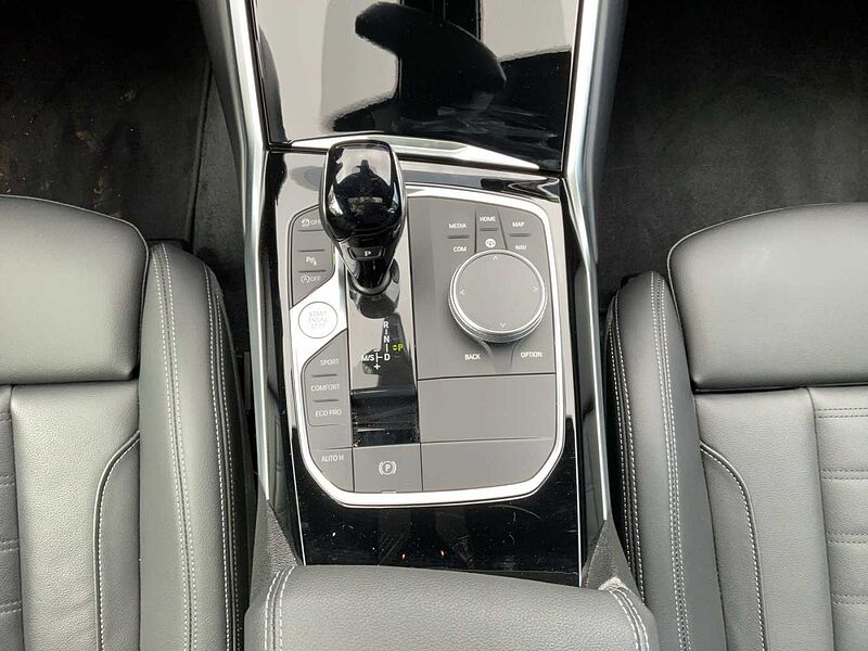 BMW 220 i COUPÈ M SPORT LED HIFI RÜCKFAHR KOMFORTZUG