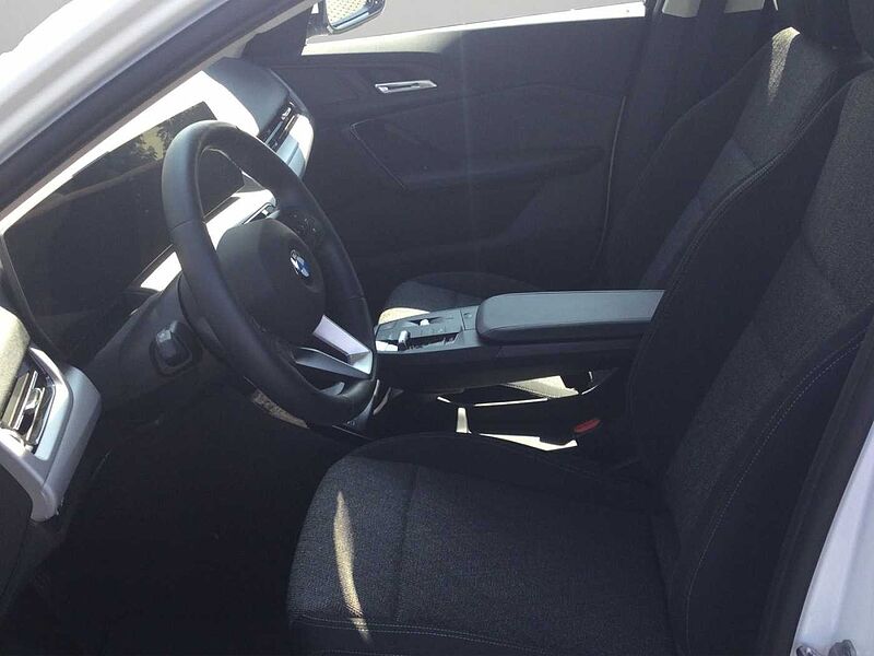 BMW X2 sDrive20i LED KOMFORTZUG RÜCKFAHR SHZ DAB