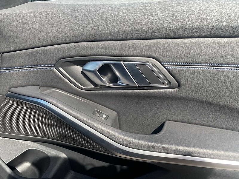 BMW 320 d M Sport Head-Up Display DAB LED RFK Schaltw