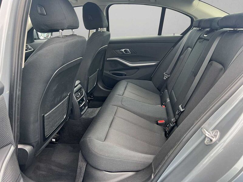 BMW 320 i LIMOUSINE TEMPOMAT SCHIEBEDACH DAB