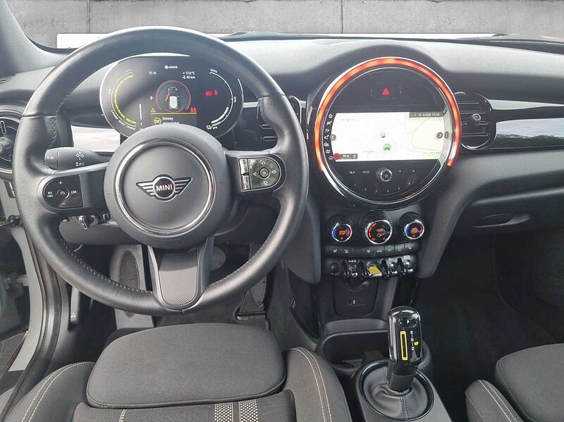 MINI COOPER SE LED NAVI TEMPOMAT SHZ