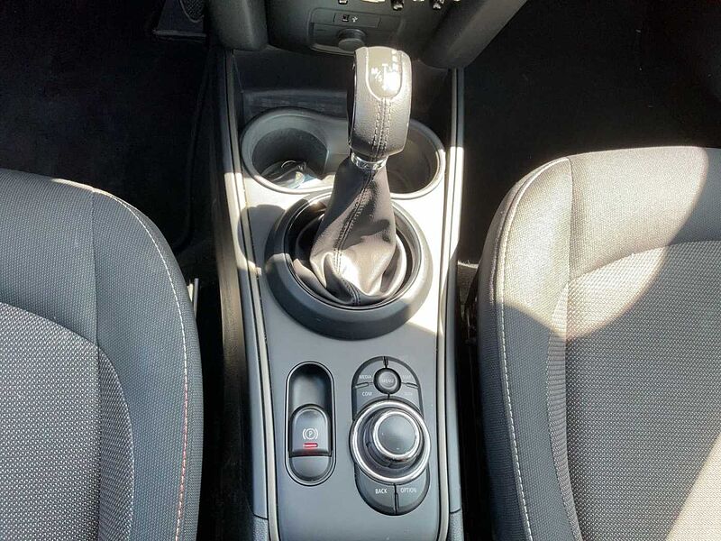 MINI Cooper SE Countryman ALL4 COUNTRYMAN NAVI TEMPOMAT PDC SHZ