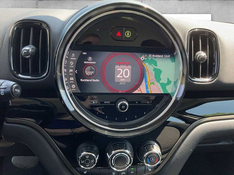 MINI Cooper SE Countryman ALL4 COUNTRYMAN NAVI TEMPOMAT PDC SHZ