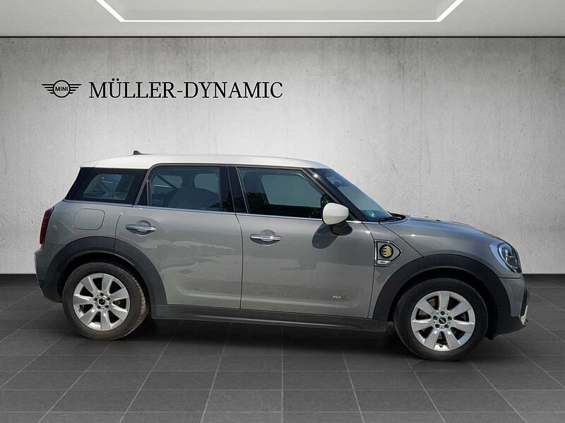 MINI Cooper SE Countryman ALL4 COUNTRYMAN NAVI TEMPOMAT PDC SHZ