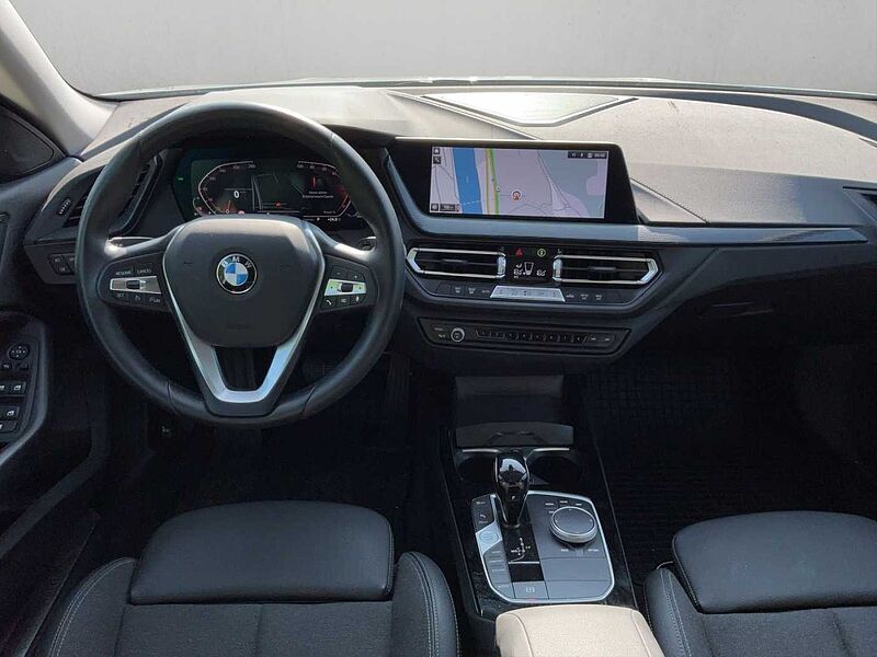 BMW 218 Gran Coupe i GRAN COUPÈ SPORT LINE LED HIFI KOMFORTZUG