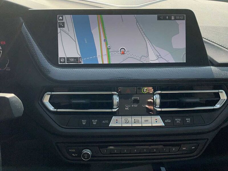 BMW 218 Gran Coupe i GRAN COUPÈ SPORT LINE LED HIFI KOMFORTZUG