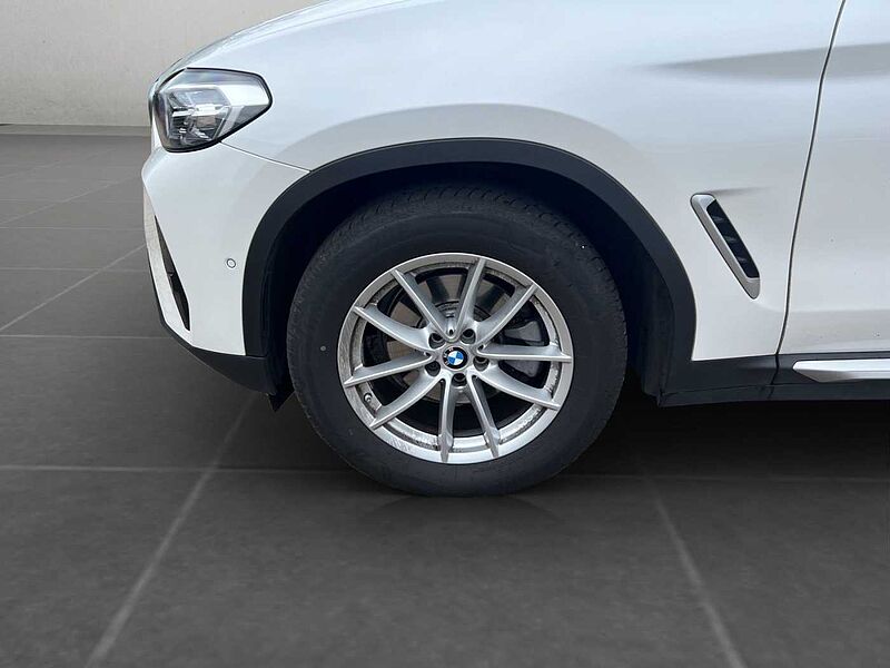 BMW X3 xDrive20d LED AHK RÜCKFAHR KOMFORTZUG SHZ DAB