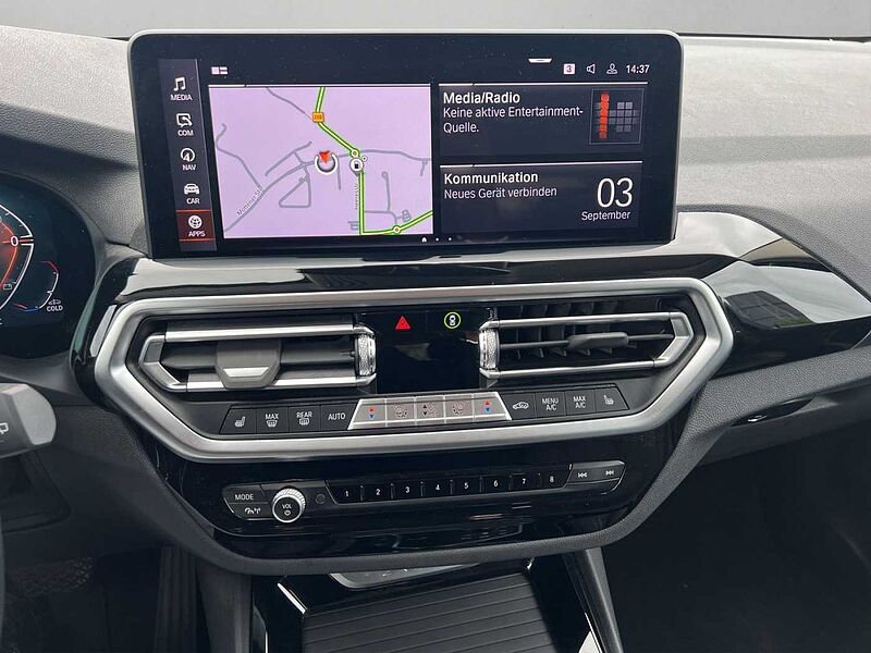 BMW X3 xDrive20d LED AHK RÜCKFAHR KOMFORTZUG SHZ DAB