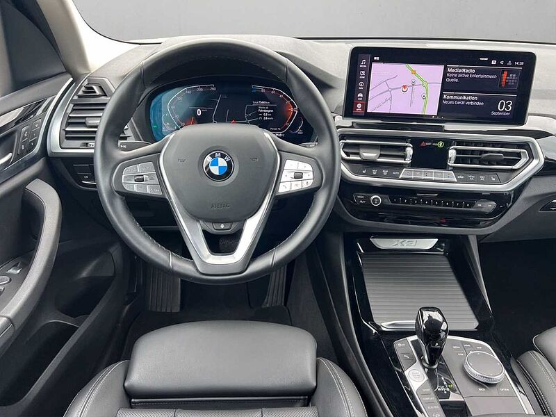 BMW X3 xDrive20d LED AHK RÜCKFAHR KOMFORTZUG SHZ DAB