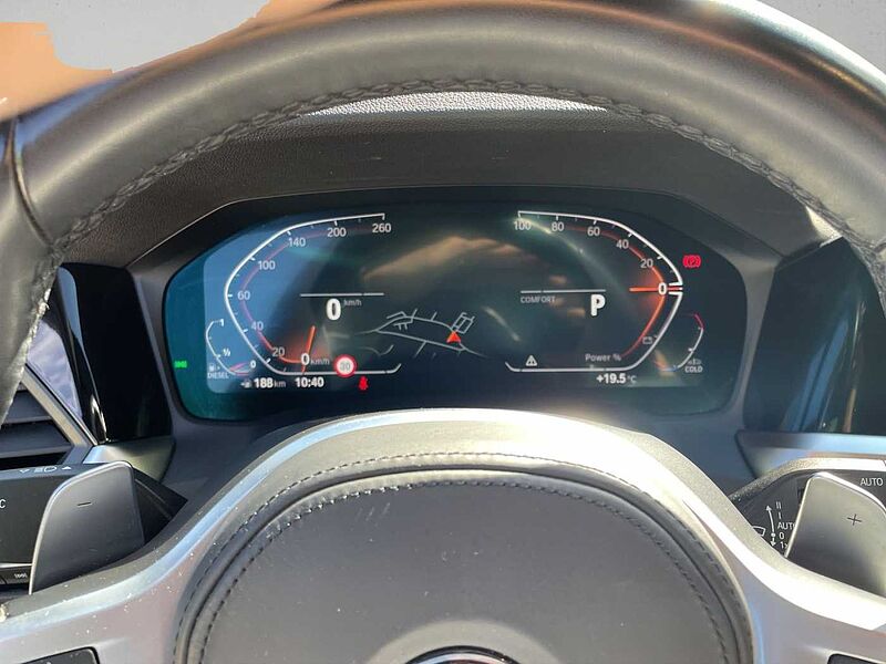 BMW 330 d xDrive TOURING SPORT LINE HIFI KOMFORTZUG V