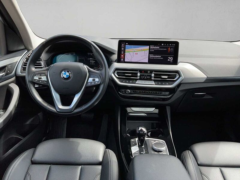 BMW X3 xDrive20d LED PANO RÜCKFAHR SHZ DAB WLAN