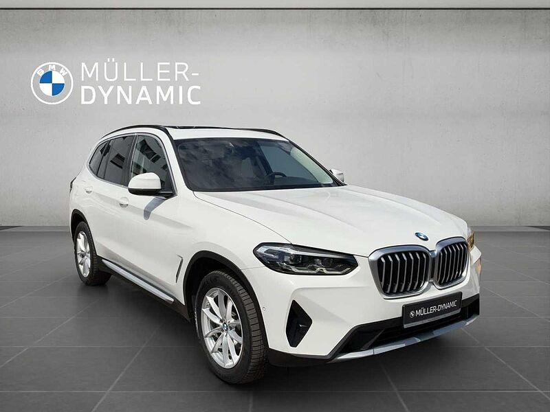 BMW X3 xDrive20d LED PANO RÜCKFAHR SHZ DAB WLAN
