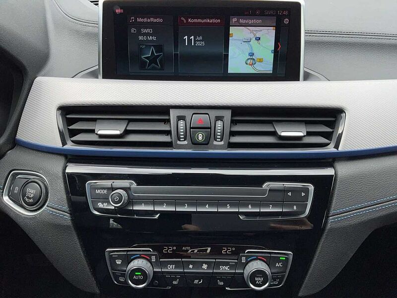 BMW X2 sDrive18i M SPORT LED NAVI TEMPOMAT PDC SHZ