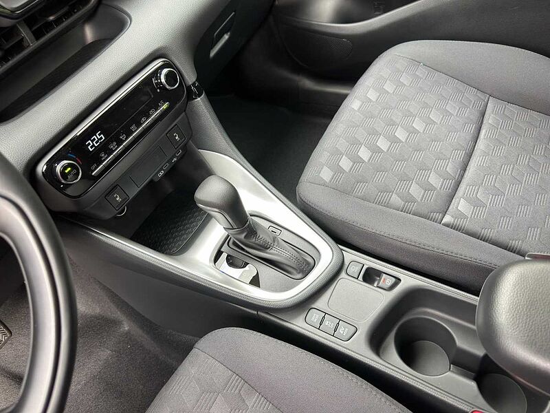 Mazda 2 Hybrid VVT-i 116 PS e-CVT EXCLUSIVE-LINE