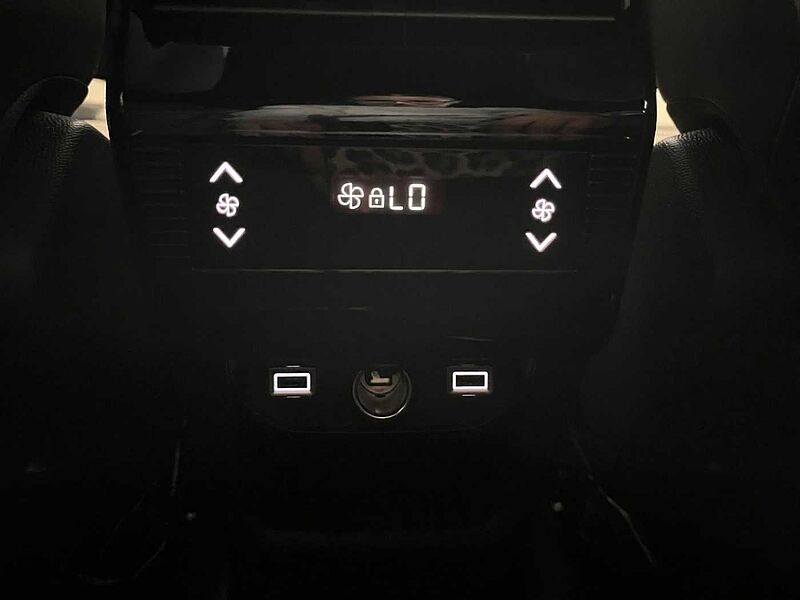 Peugeot 5008 Allure HYBRID 136 e-DSC6